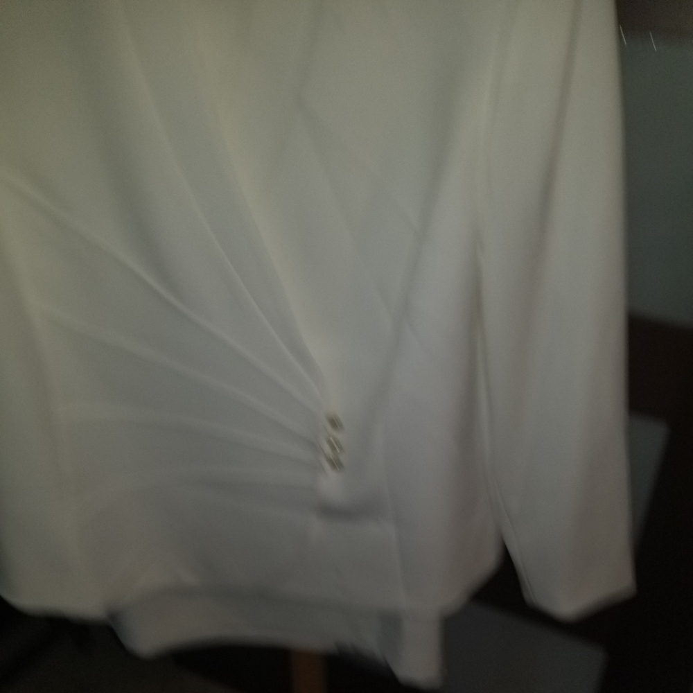 Tahari Skirt Suit
